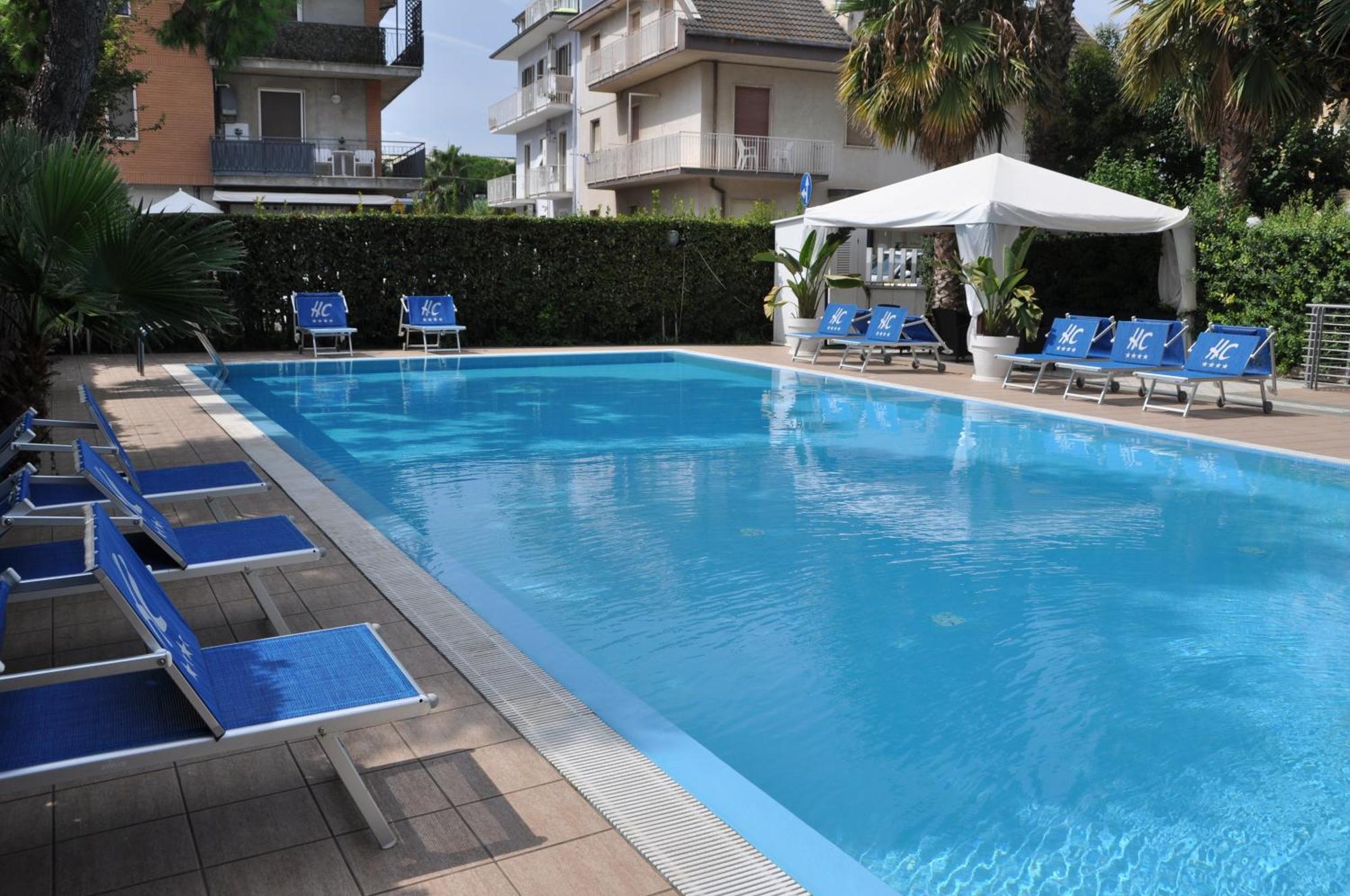 Hotel Haus Charlotte San Benedetto del Tronto Buitenkant foto